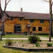 Pine Ridge Lodge B & B