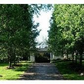 Cathy's Farmington Hills Farmhouse