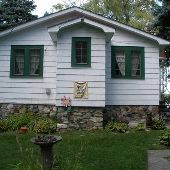 West Bloomfield Lakefront Cottage