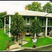River Country Motor Lodge