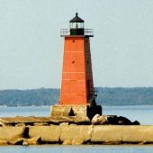 Manistique East Breakwater Light