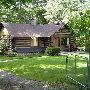 Lorrain's Cabin in Woods