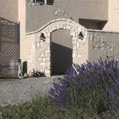 Grey Hare Inn Vineyard Bed & Breakfast
