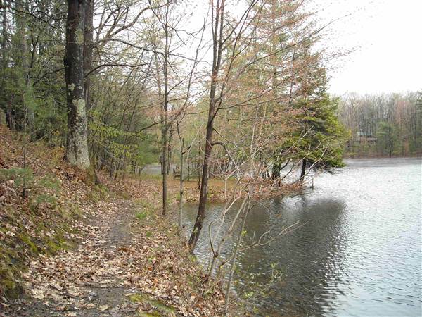Waters Edge Lodging & Resort