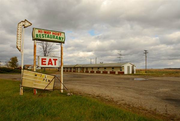 Hill's Highway Host Restaurant