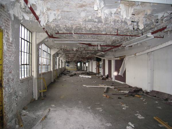 601 Piquette Warehouse