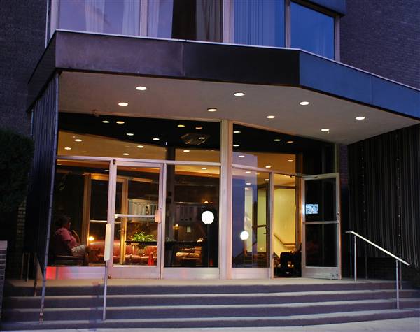 Shoreline East Condominiums