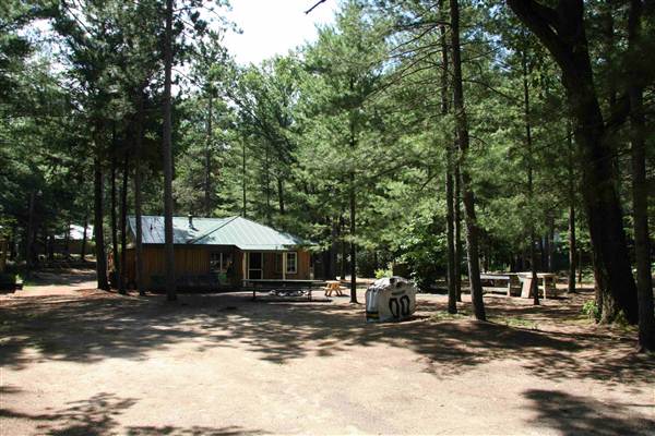 Waters Edge Lodging & Resort