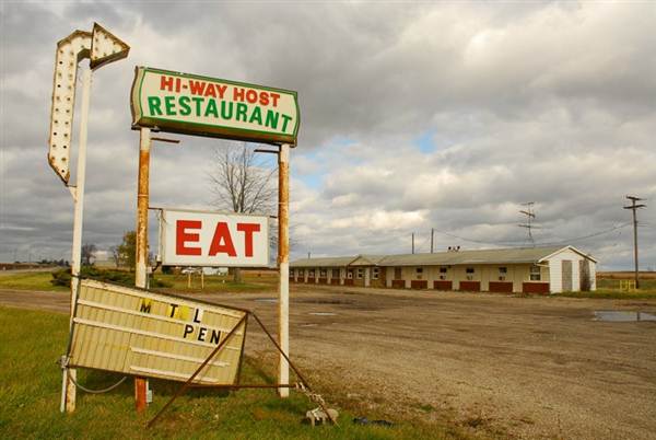 Hill's Highway Host Restaurant