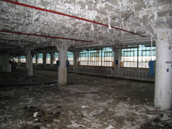 601 Piquette Warehouse