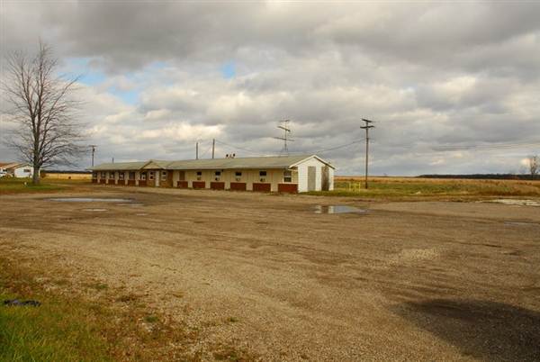 Hill's Highway Host Restaurant