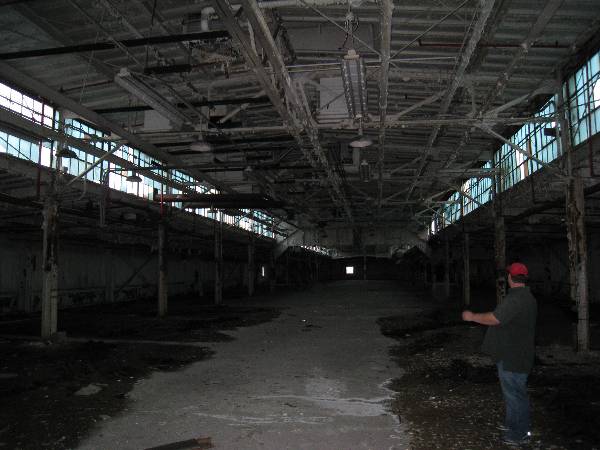 601 Piquette Warehouse