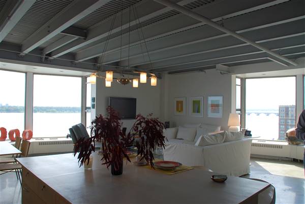 Shoreline East Condominiums